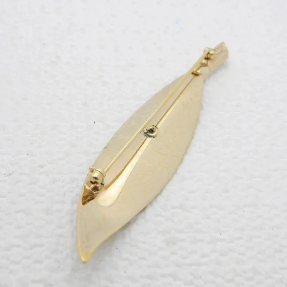 Gold Tone RARE BOUCHER 5954 Clear Baguette Brooch